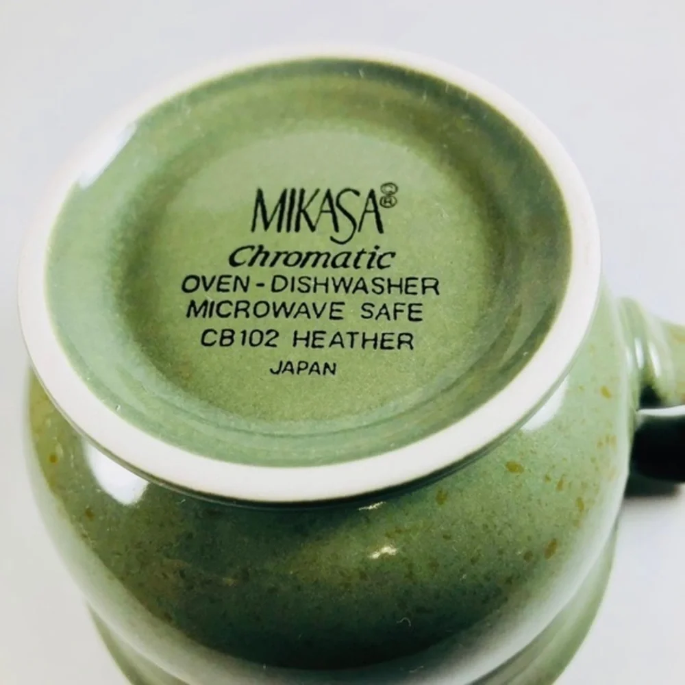 Set of 8 Mikasa unique 2 toned tea cups